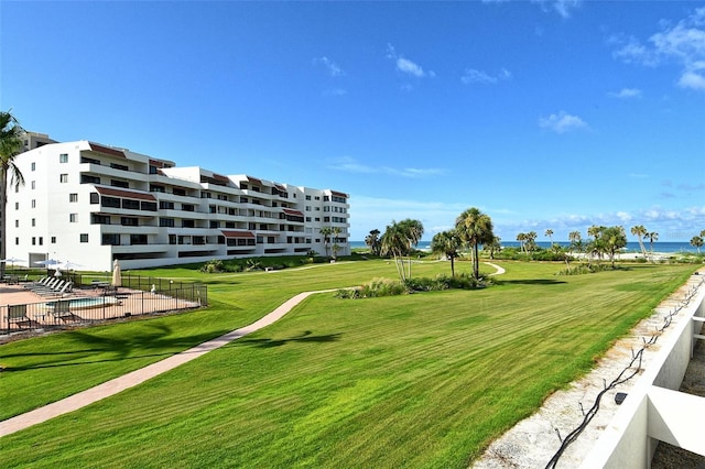 1485 Gulf Of Mexico Dr Unit 101, Longboat Key, FL 34228 - view of home's community featuring a swimming pool
