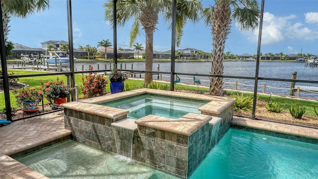 1114 Bearing Ct, Bradenton, FL 34208 - view of pool with a water view and a pool with connected hot tub