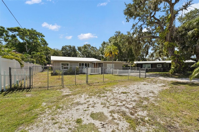 1013 Cronley Pl, Sarasota, FL 34237 - photo 2