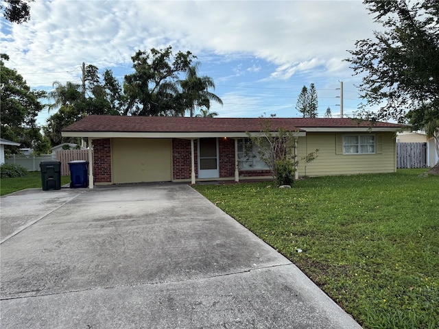 4424 Coco Ridge Cir, Sarasota, FL 34233 - ranch-style home with driveway and brick siding