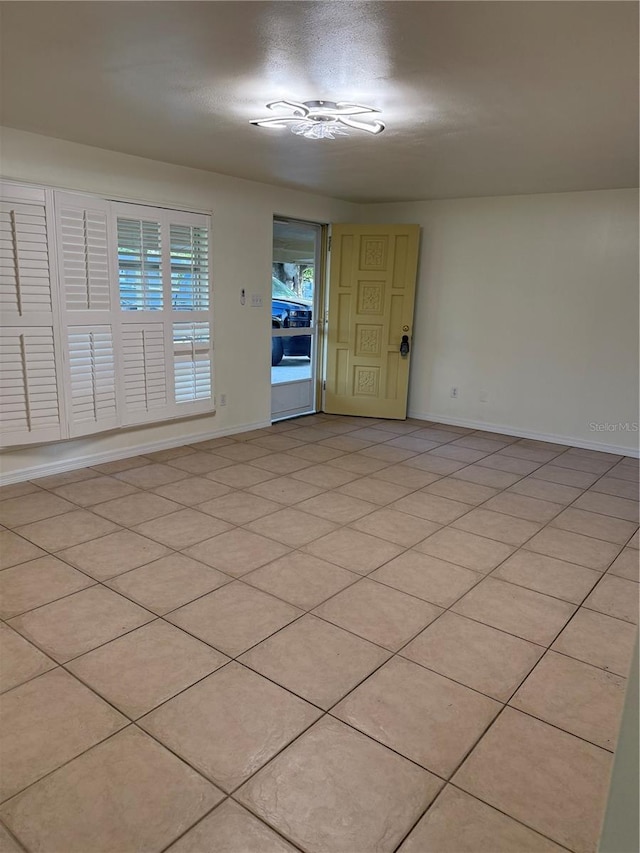 4424 Coco Ridge Cir, Sarasota, FL 34233 - unfurnished room with baseboards