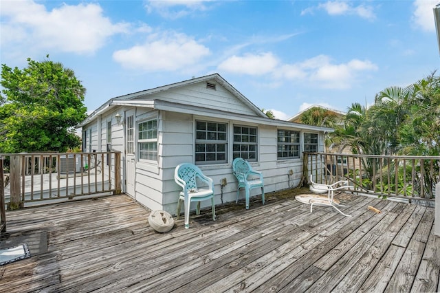104 10th St S, Bradenton Beach, FL 34217