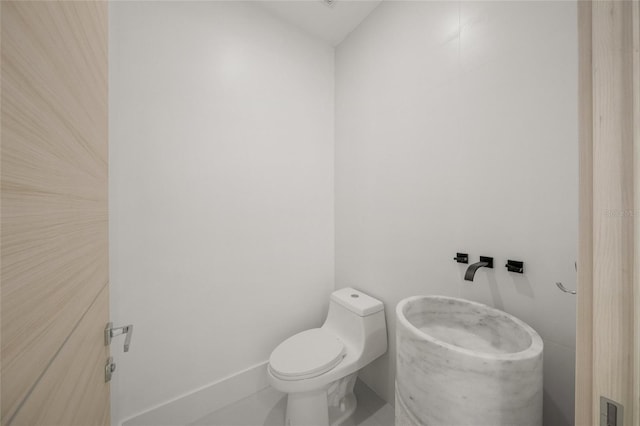 3500 Bay Shore Rd, Sarasota, FL 34234 - bathroom with toilet
