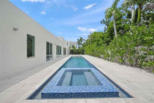 3500 Bay Shore Rd, Sarasota, FL 34234 - view of swimming pool featuring a pool with connected hot tub