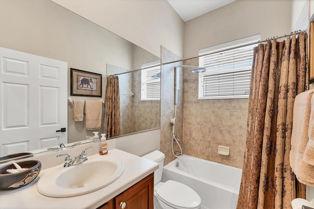 6305 Golden Eye Gln, Lakewood Ranch, FL 34202 - full bath featuring vanity and shower / bathtub combination with curtain