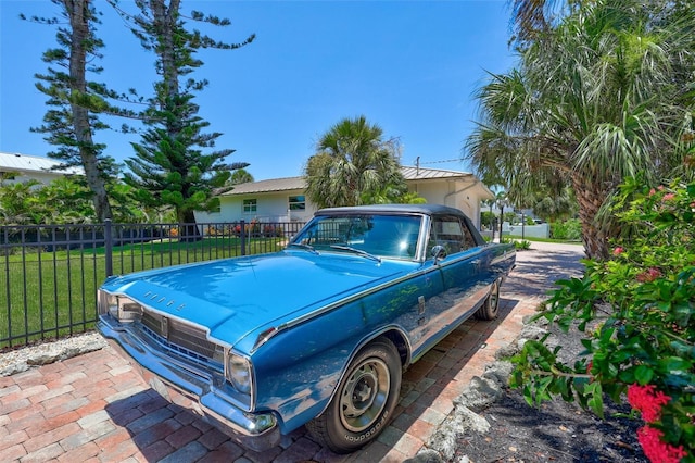 6962 Belgrave Dr, Sarasota, FL 34242 - view of side of home