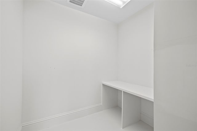 2251 Gulf Of Mexico Dr Unit 301, Longboat Key, FL 34228 - view of mudroom