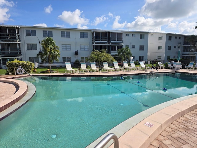 5850 Welcome Rd Unit J6, Bradenton, FL 34207 - view of community pool
