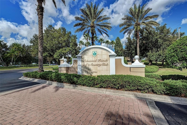 7039 Woodmore Ter, Lakewood Ranch, FL 34202 - view of community sign