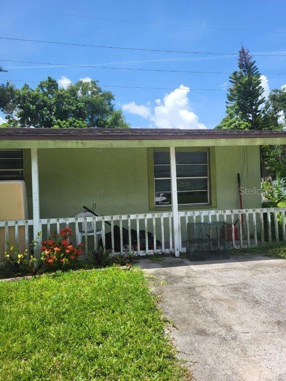 2532 Grand Cayman St, Sarasota, FL 34231 - view of side of property