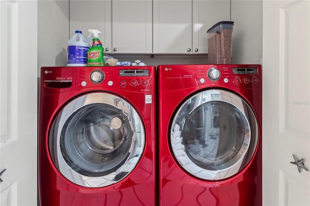 6818 Arbor Oaks Cir, Bradenton, FL 34209 - laundry room with washer and dryer and cabinet space