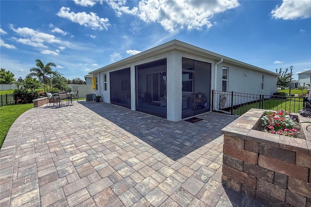 5344 Grove Mill Loop, Lakewood Ranch, FL 34211 - photo 2