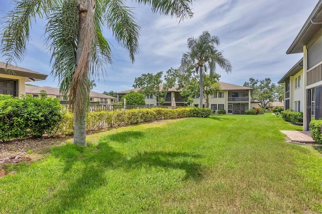 4658 Longwater Chase Unit 104, Sarasota, FL 34235 - view of yard