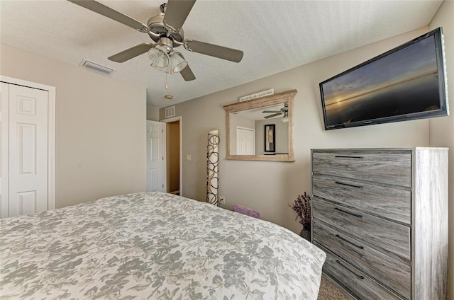 3911 91st Ave E, Parrish, FL 34219 - bedroom featuring a closet and ceiling fan