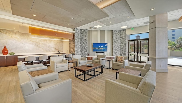 1211 Gulf Of Mexico Dr Unit 105, Longboat Key, FL 34228 - view of building lobby