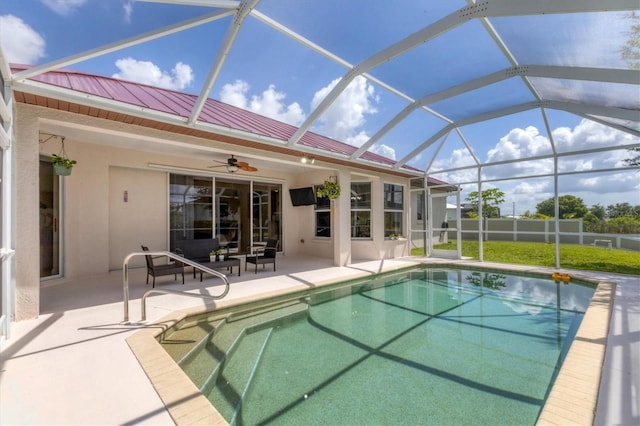 1402 SW 4th Ln, Cape Coral, FL 33991 - swimming pool featuring a patio, a ceiling fan, and glass enclosure