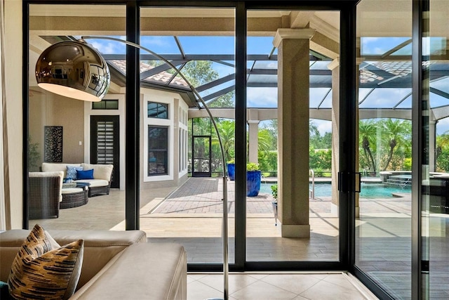 6926 Lacantera Cir, Lakewood Ranch, FL 34202 - entryway featuring tile patterned floors