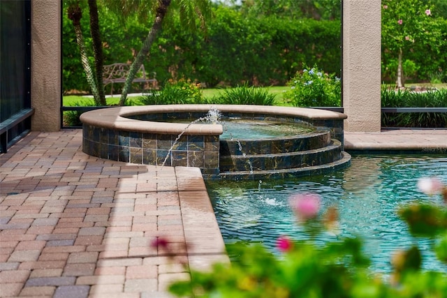 6926 Lacantera Cir, Lakewood Ranch, FL 34202 - view of home's community featuring a jacuzzi