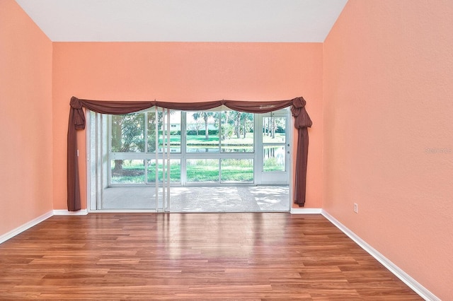 7605 Sweetbay Cir Unit 5-102, Bradenton, FL 34203 - unfurnished room featuring wood finished floors
