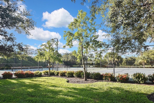 7605 Sweetbay Cir Unit 5-102, Bradenton, FL 34203 - view of tennis court