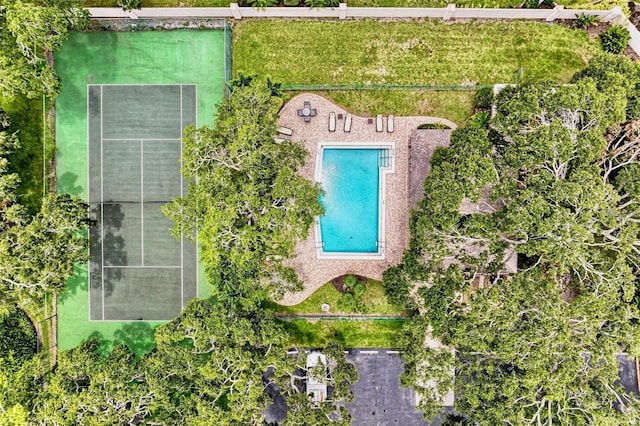 3518 Wilkinson Woods Dr Unit 11, Sarasota, FL 34231 - aerial view of a pool area