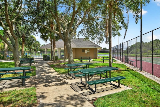 4668 73rd St E, Bradenton, FL 34203 - view of community