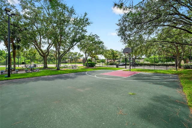 4668 73rd St E, Bradenton, FL 34203 - view of basketball court featuring community basketball court