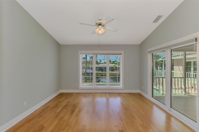 1236 Port Ln, Sarasota, FL 34242 - unfurnished room featuring light wood-style flooring and ceiling fan