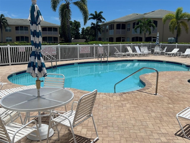 6444 7th Avenue Cir W Unit 6444, Bradenton, FL 34209 - community pool featuring a patio area