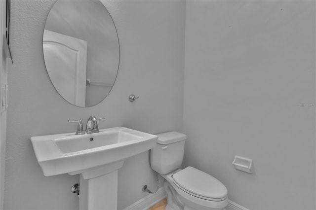 228 Crew Ct, Sarasota, FL 34243 - photo 23