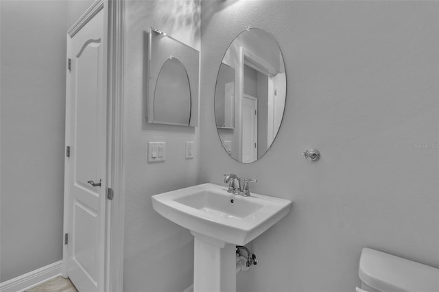 228 Crew Ct, Sarasota, FL 34243 - photo 24