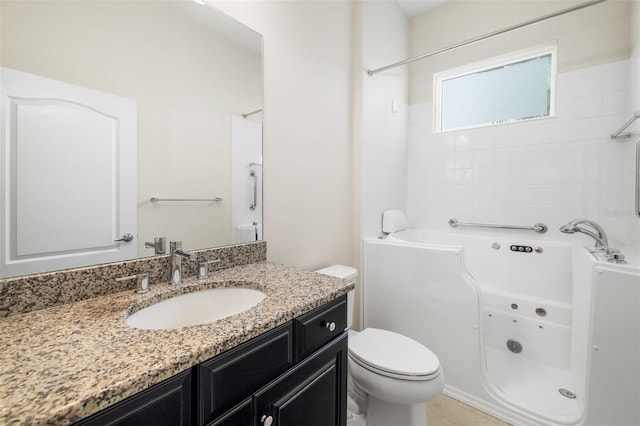 13789 Old Creek Ct, Parrish, FL 34219 - full bath featuring vanity and a combined bath / shower with jetted tub