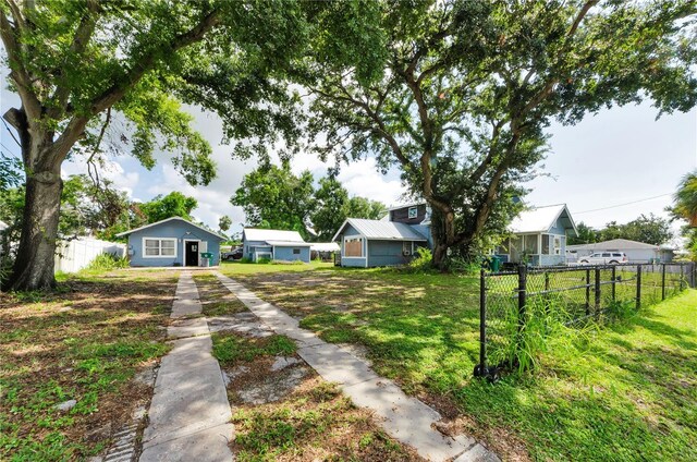 600 4th St W, Palmetto, FL 34221 - photo 31