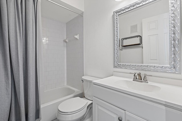 970 Sandpiper Cir Unit 970, Bradenton, FL 34209 - full bath featuring shower / bath combo and vanity
