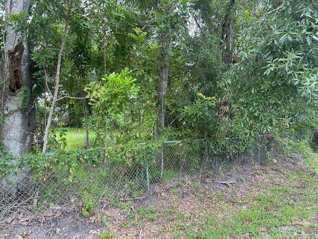 Brazilnut Ave, Sarasota, FL 34234 - photo 10