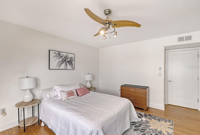 660 Golden Gate Pt Unit 32, Sarasota, FL 34236 - photo 26