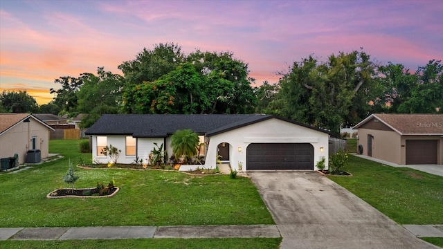 816 Queen Palm Ln, Sarasota, FL 34243 - photo 3
