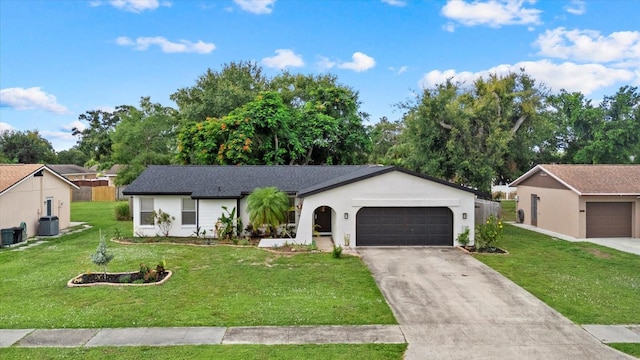816 Queen Palm Ln, Sarasota, FL 34243 - photo 34