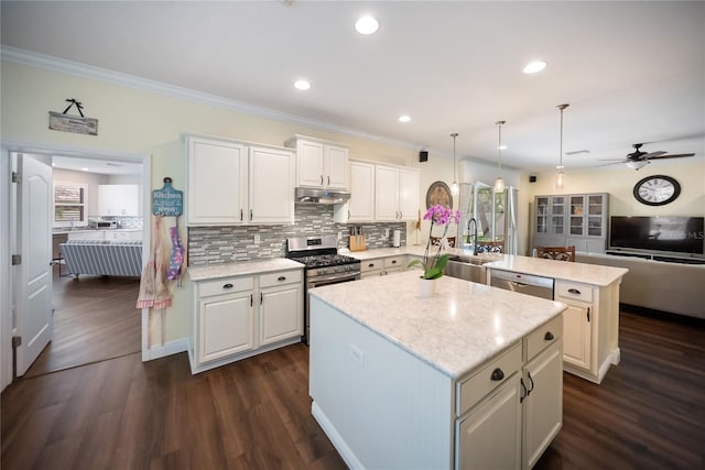 5726 Aaron Ct, Sarasota, FL 34232 - photo 17