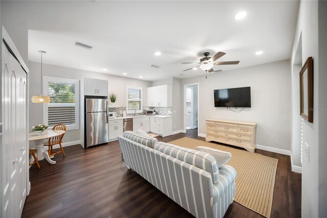 5726 Aaron Ct, Sarasota, FL 34232 - photo 21