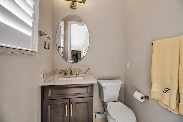 462 E Macewen Dr, Osprey, FL 34229 - half bathroom featuring toilet and vanity