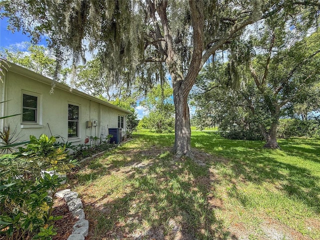 8606 Gold Pine Dr, Port Richey, FL 34668 - view of grassy yard