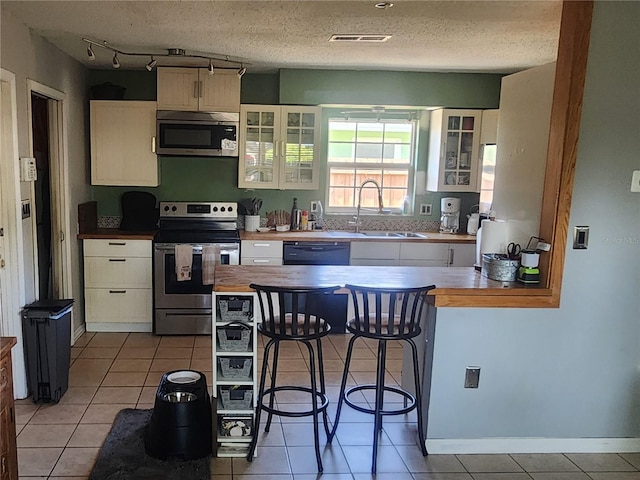 3050 8th St, Sarasota, FL 34237 - photo 7