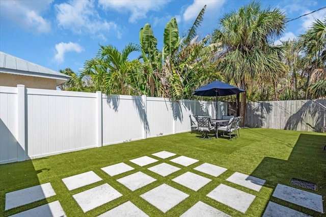 201 75th St Unit A, Holmes Beach, FL 34217 - view of fenced backyard