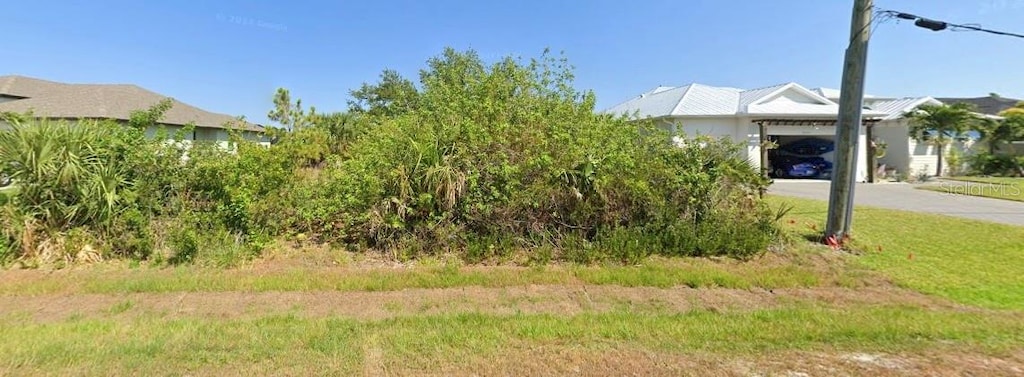 8415 Dafoe St, Port Charlotte, FL 33981