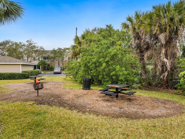 7424 Vista Way Unit 104, Bradenton, FL 34202 - view of yard