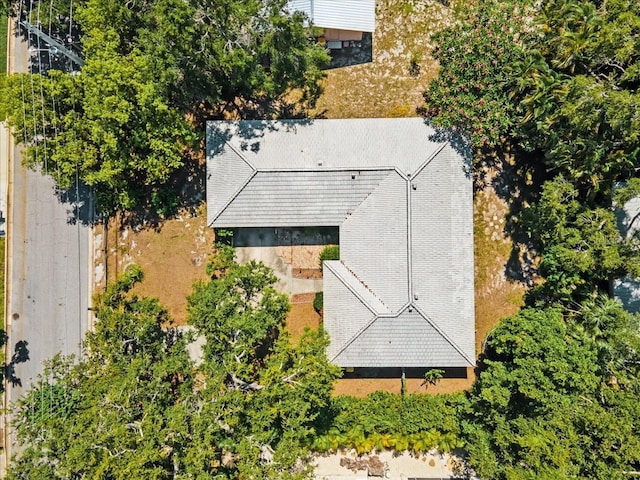 1735 Shoreland Dr, Sarasota, FL 34239 - photo 8