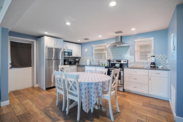 3504 Estrada St, Sarasota, FL 34239 - photo 14