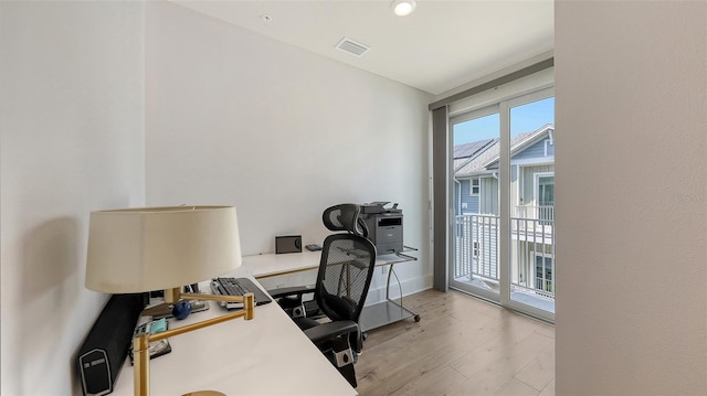 516 Laurel Park Dr, Sarasota, FL 34236 - photo 16