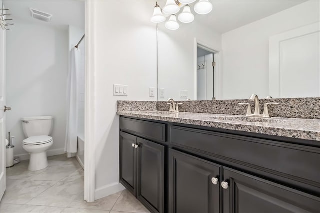 9629 Ivory Dr, Ruskin, FL 33573 - bathroom featuring a chandelier, double vanity, and shower / bathtub combination with curtain